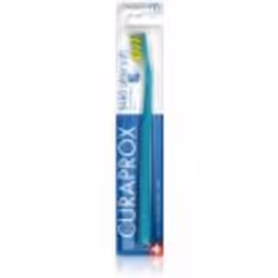 La brosse à dents Curaprox 5460 Ultra Soft maintient la santé et la beauté de vos dents. Elle élimine efficacement la plaque  ...
