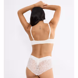 Triumph Body Make-Up Illusion Lace soutien-gorge Balcon Avec armature - Vue supplémentaire 3