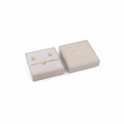 Ensemble bracelet et boucles d'oreilles Guess JUBS03187JWYGS