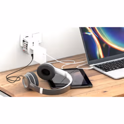 Skross 60572 adaptateur prise d'alimentation Universel Blanc