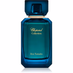 Laissez-vous séduire par le riche parfum boisé de la célèbre maison Chopard, qui s'harmonise parfaitement avec le charme de l ...