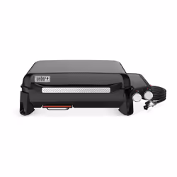Découvrez la cuisson nomade avec la plancha Premium Weber® SLATE GP 56 cm, dotée de deux zones de chaleur pour une cuisson si ...