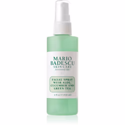 L’aloe, le concombre et le thé vert donnent un coup de boost à votre peau fatiguée.
