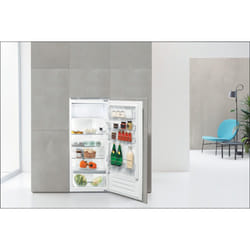 Whirlpool ARG 71911 frigo combine Intégré 189 L F Acier inoxydable