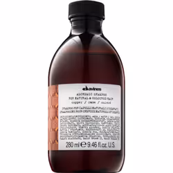 Le shampooing Davines Alchemic Copper nettoie efficacement le cuir chevelu, il lave parfaitement les cheveux et leur redonne ...