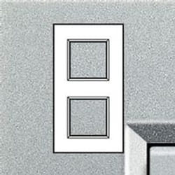 Legrand BTLNA4802M2TE Plaque de commutation et obturateur