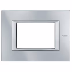 Plaque carrée 3 places Bticino Axolute pour support H4703. Couleur Monochrome Tech. Il n'est pas possible d'installer la plaq ...