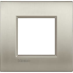 bticino LNE4802TIS Plaque de commutation et obturateur Titane