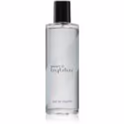 Ne perdez pas le rythme, même à la fin d’une journée difficile. L’eau de toilette pour homme Byblos Stone est une riche combi ...