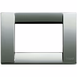 VIMAR PLAQUE IDEA 3 PLACES CHROME POLI 16733.36 Description du produit La plaque Idea de Vimar est un élément de finition élé ...