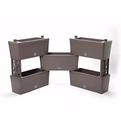 Facilitez votre jardinage avec ce kit de cinq jardinières de 59 cm de long connectables entre elles, qui vous permettent de c ...
