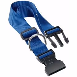Club un collier réglable en nylon pour chiens. Il est disponible dans de nombreuses couleurs et en cinq mesures qui se différ ...