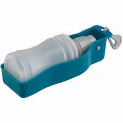 Cette gourde en plastique est un accessoire particulièrement utile lorsque vous voyagez avec votre ami à quatre pattes. Elle ...