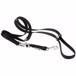 Club GA est une laisse en nylon idéale pour le dressage du chien. Elle est disponible en différentes couleurs et en deux tail ...