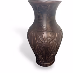 plastique ?? .. Je ne le crois pas, impossible à ce prix! Le support du modèle Amphora a été fait de résine avec une décorati ...