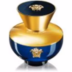 L’eau de parfum Versace Dylan Blue Pour Femme est un parfum puissant et sensuel raffiné, qui vous donnera une étincelle uniqu ...