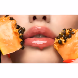 PUPA Milano Pleasure Lip Oil brillant à lèvres 5 ml 02 Exotic Papaya