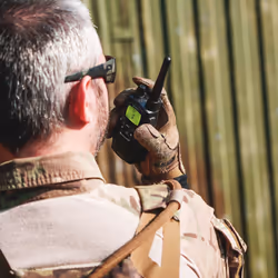 Midland G7 Pro Walkie Talkie radio bidirectionnelle 69 canaux 446.00625 - 446.09375 MHz Noir - Vue supplémentaire 12