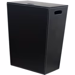 Présentation Coffre à linge en cuir pour salle de bain avec son intérieur en tissu. Dimensions : Hauteur 60cm - Largeur 47cm  ...