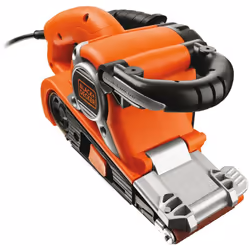 La ponceuse à bande Black&Decker est idéale pour les grandes surfaces, comme les sols et les tables. Le rouleau avant a un pr ...
