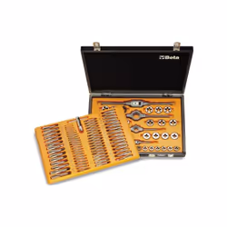 Assortiment de tarauds et filières avec accessoires en acier chromé filetage métrique en coffret bois. "L'article 430 est liv ...