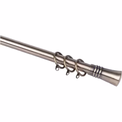 En acier finition bronze, avec tige extensible, complet avec anneaux et étagères. Bâton 19mm.