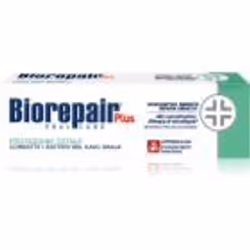 Le dentifrice Biorepair Total Protective Repair renforce l’émail des dents et protège ainsi vos dents contre les caries denta ...