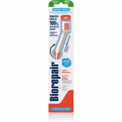 La brosse à dents Biorepair Sensitive maintient la santé et la beauté de vos dents. Elle élimine efficacement la plaque denta ...