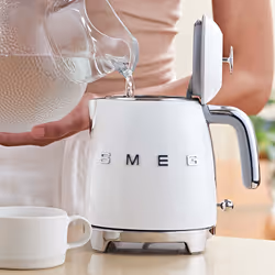 Smeg KLF05WHEU Bouilloire Électrique 0,8 L 1400 W Blanc Inox - Vue supplémentaire 6