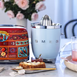 Smeg CJF11PBEU presse-agrume électrique 70 W Bleu - Vue supplémentaire 6