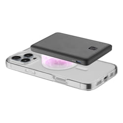 Cellularline Power Bank MAGSAFE 5000 Power Bank MagSafe 5 000 est le chargeur sans fil et portable avec la technologie MagSafe de 7.5W. Son design compact et sa finition soft touch en font le choix idéal pour une recharge rapide et sans câble.