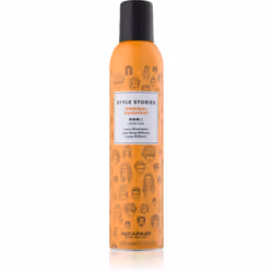 La laque pour cheveux Alfaparf Milano Style Stories Original fixe votre coiffure pour une longue période et assure ainsi un c ...