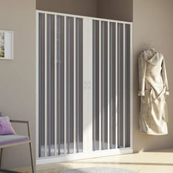 Paroi douche en Plastique pvc modèle Aura - FORTE - Fumé - En niche - Blanc mat - Pliante - Réversible