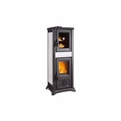 Le poêle a bois avec four Gemma Forno de la marque La Nordica possède un revêtement en faïence ainsi qu'une puissance nominal ...