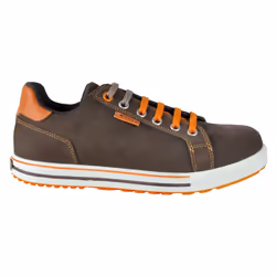 Découvrez la chaussure basse de sécurité ROSTER S3S CI FO SR de COFRA. Conçue en nubuck hydrofuge couleur marron, elle allie  ...