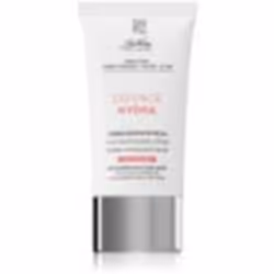 La crème visage BioNike Defence offre à votre visage le soin quotidien qu’il mérite vraiment.