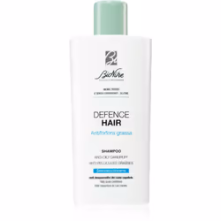 Le shampooing BioNike Defence nettoie efficacement le cuir chevelu, il lave parfaitement les cheveux et leur redonne leur bea ...
