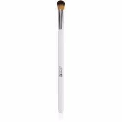 Le pinceau pour les yeux BioNike Color Brush est un allié indispensable de tous les maquillages des yeux réussis.