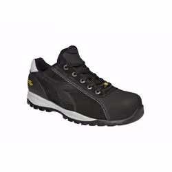 Découvrez la chaussure de sécurité basse noire DIADORA UTILITY GLOVE NET LOW PRO S3 HRO SRA ESD, conçue pour allier protectio ...