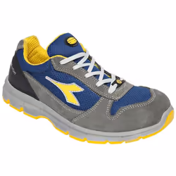 Découvrez la chaussure de sécurité basse Diadora Low Run II, un modèle alliant confort et performance, disponible dans les ta ...