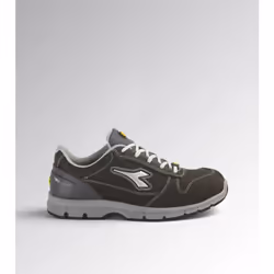 Description Chaussure de sécurité basse S3 en Nubuck Pull Up hydrofuge. Caractéristiques principales : embout en acier 200J.  ...