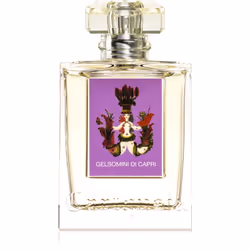 L'atmosphère estivale de la Méditerranée, une brise légère apportant le parfum frais des agrumes mêlé à celui des fleurs tend ...