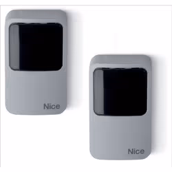 Ce dispositif est une cellule photoélectrique (c'est-à-dire un détecteur de présence de type D, selon la norme EN 12453) avec ...