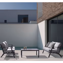 Ce salon de jardin 4 personnes en aluminium gris et anthracite reflète un design simpliste et des matériaux de qualité. Ce mo ...