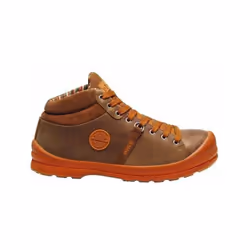 Tige extrêmement souple en cuir de veau nubuck aspect vintage. Doublure Solidbreath respirante et absorbant l''humidité. Prem ...