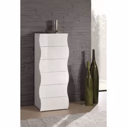 Description générale Commode moderne au design ondulé, parfaite pour la chambre à coucher, avec six tiroirs spacieux et une s ...