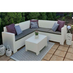 Ensemble de salon d'extérieur Eris, Ensemble de jardin avec coussins, Ensemble de salon d'intérieur effet rotin, 100% Made in Italy, Blanc - Dmora