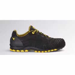 Découvrez la chaussure de sécurité basse noire DIADORA UTILITY BEAT DA2 TEXT LOW S1PS FO HRO SR - 18116780013, idéale pour al ...