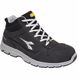 Découvrez la Chaussure de sécurité montante noire DIADORA UTILITY RUN MID S3S FO SR ESD, un modèle alliant performance et con ...