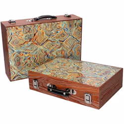 Valise en bois vert 1-2 avec bordure marron cm34x9,3h24 Caractéristiques: Matériel:BOIS Couleur verte Valise Bois Boite 1er B ...